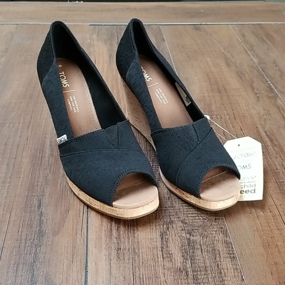 Toms Shoes - Toms Women's Classic Wedge Sandals Women's Shoes
